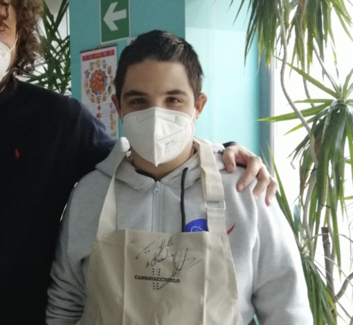 Antonino Cannavacciuolo: lo chef tre stelle Michelin dal cuore grande