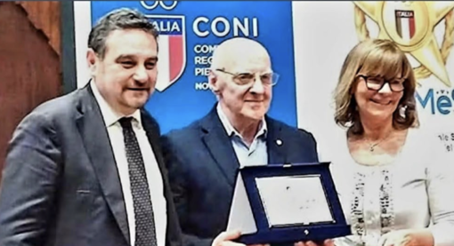 Novara piange Renzo Zaffinetti, leggenda dell'hockey azzurro Novara piange Renzo Zaffinetti, leggenda dell'hockey azzurro