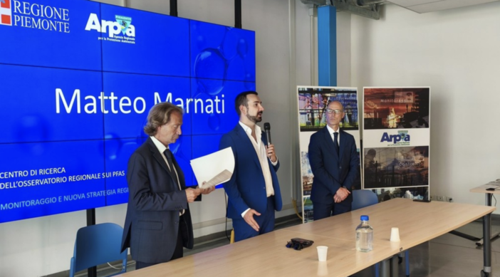 Pfas nelle acque piemontesi: nasce l’Osservatorio, ma i limiti sugli scarichi slittano di tre anni