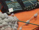 Knitting’s Room: un intreccio di fili, storie e solidarietà ad Arona