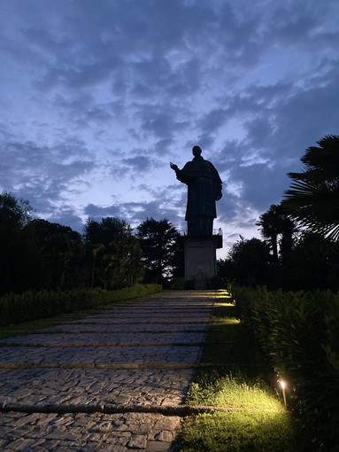 Musica classica al tramonto e visita al San Carlone Musica classica al tramonto e visita al San Carlone
