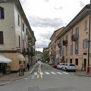 Arona, Ztl più ampia per l’estate: nuove regole e orari per il centro