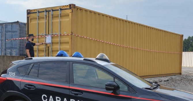 Novara, sequestrato al Cim un container di rifiuti elettronici diretto in Africa: due denunciati