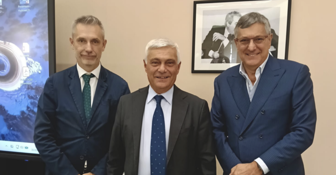 Nella foto da sinistra: Stefano Scarpetta, Marco Corsini e Luigi Icardi