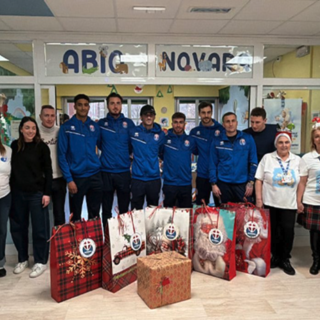 Natale in Pediatria all’Aou Maggiore di Novara: una rete di solidarietà per i piccoli pazienti