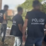 Maxi blitz della Polizia anche nel VCO e nel Novarese: controlli contro baby gang, violenza e odio sui social VIDEO Maxi blitz della Polizia anche nel VCO e nel Novarese: controlli contro baby gang, violenza e odio sui social VIDEO