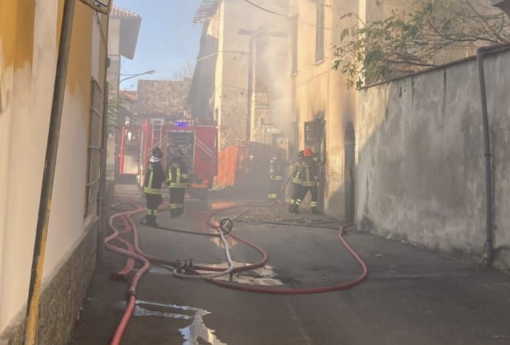 Incendio in un abitazione a Castelletto di Momo