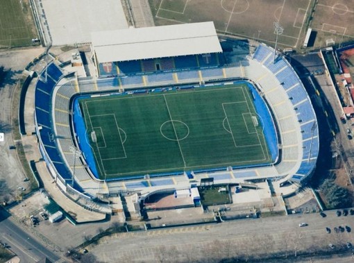 Stadio Piola, restyling con i teloni: capienza ridotta a 4.657 posti