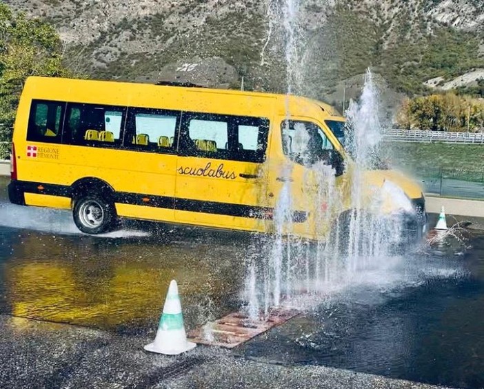 Promossi corsi di guida sicura per scuolabus e protezione civile Promossi corsi di guida sicura per scuolabus e protezione civile
