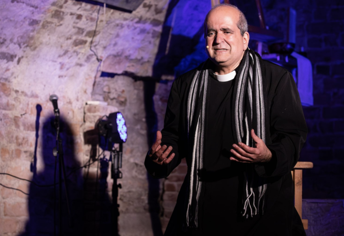 "O Gesù d'amore acceso", il nuovo spettacolo in scena tra Baveno e Gozzano "O Gesù d'amore acceso", il nuovo spettacolo in scena tra Baveno e Gozzano