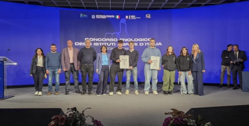 Il Bonfantini brilla a Vinitaly: premiati i vini dell’istituto Il Bonfantini brilla a Vinitaly: premiati i vini dell’istituto