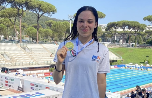 Emma Crepaldi regina della rana: due titoli italiani e un argento a Roma Emma Crepaldi regina della rana: due titoli italiani e un argento a Roma