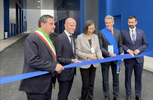 Nasce a Novara “Fab300”: la fabbrica europea più avanzata per wafer di silicio, simbolo di innovazione e sostenibilità