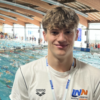 Colombo rompe il ghiaccio: bronzo negli 800 stile libero per la Libertas Nuoto Novara