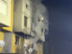 Incendio in un edificio popolare a Sant' Agabio, famiglia evacuata. VIDEO Incendio in un edificio popolare a Sant' Agabio, famiglia evacuata. VIDEO