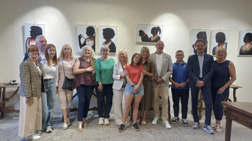 “Profili d’ambra” a Villa Marazza, in mostra i gioielli realizzati dai detenuti “Profili d’ambra” a Villa Marazza, in mostra i gioielli realizzati dai detenuti