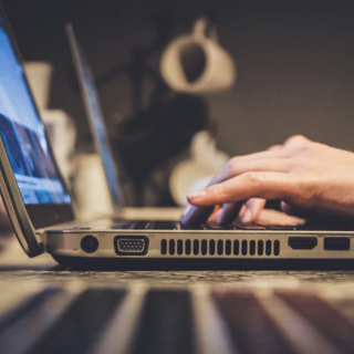 Il fenomeno dei siti online senza licenza italiana