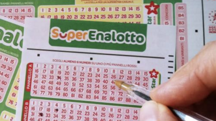 SuperEnalotto fortunato a Gozzano: centrato un “5” da oltre 42 mila euro SuperEnalotto fortunato a Gozzano: centrato un “5” da oltre 42 mila euro