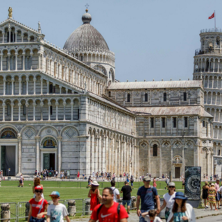 Ombre e luci: l'anima nascosta dell'Italia