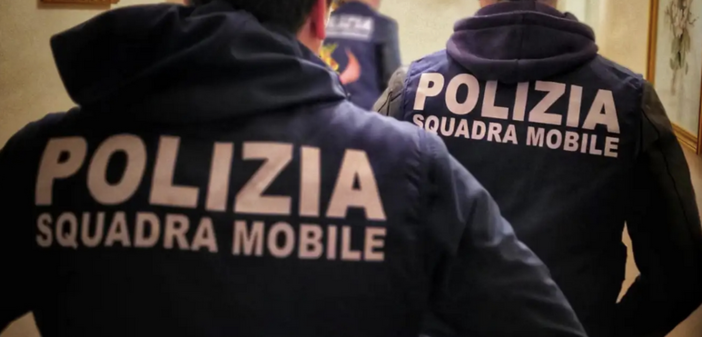 Anziana raggirata per oltre 150mila euro: coppia denunciata a Novara