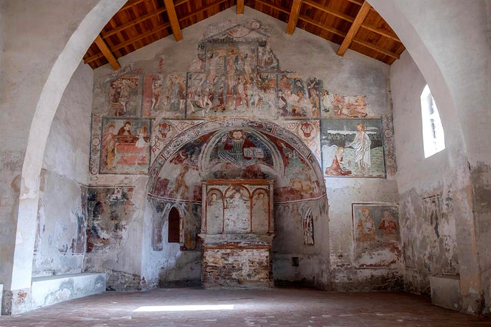 La Delegazione Fai di Novara apre le porte di Santa Maria Nova a Sillavengo: visite guidate tra romanico e affreschi del Quattrocento