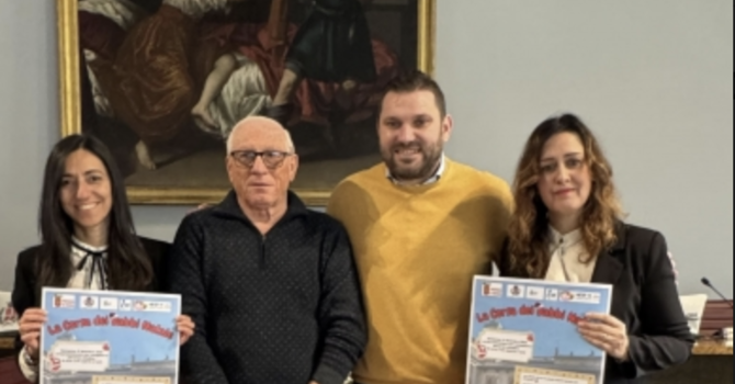 A Novara torna la Corsa dei Babbi Natale: sport e solidarietà in città A Novara torna la Corsa dei Babbi Natale: sport e solidarietà in città