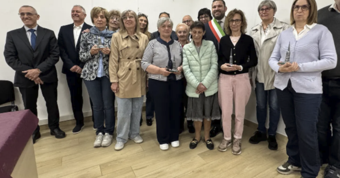 Il Comune di Novara rende omaggio ai pensionati del 2025 Il Comune di Novara rende omaggio ai pensionati del 2025