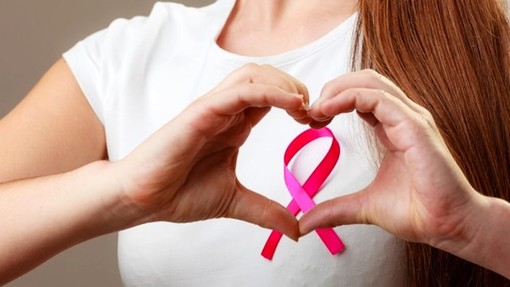 Tumori al seno, M5S: “Continuare la prevenzione anche durante l’emergenza covid”