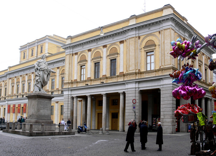 “Il teatro Coccia non si è mai fermato”, la direttrice Corinne Baroni scrive al pubblico.