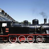 Torna sui binari la storica locomotiva a vapore del 1908: anche Novara tra le tappe del treno turistico di Trenord
