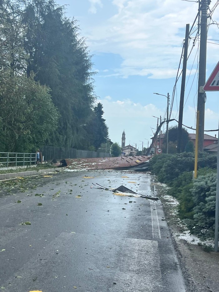 Violento nubifragio sul Novarese: vento, grandine e allagamenti, ingenti danni tra abitazioni, aziende agricole e viabilità