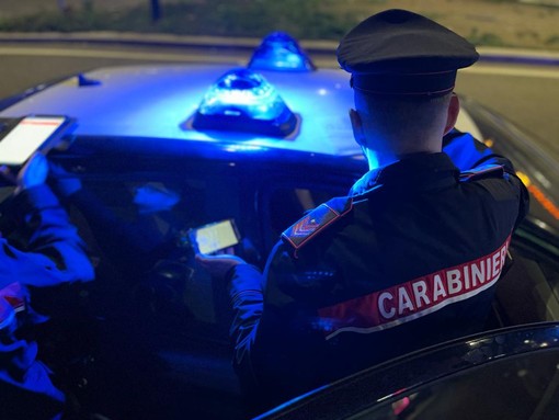 Carmagnola: anziano spara dal balcone e ferisce due carabinieri
