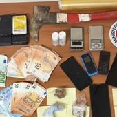 Blitz antidroga nei boschi del Novarese: arrestato 37enne a Cavaglio d’Agogna