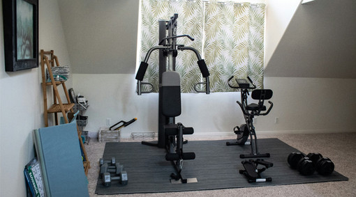 Attrezzi da palestra per allenarsi a casa: come sceglierli su Fitness Discount