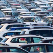 Bollo auto, M5S contro Cirio: "Prima lo ripristina, poi festeggia quando il governo lo toglie"
