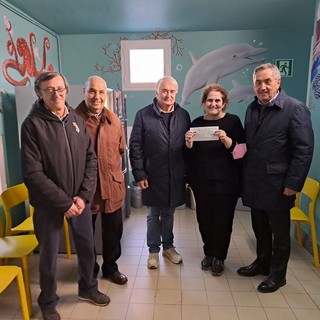 Donazione di per la lotta contro il Cancro a Borgomanero