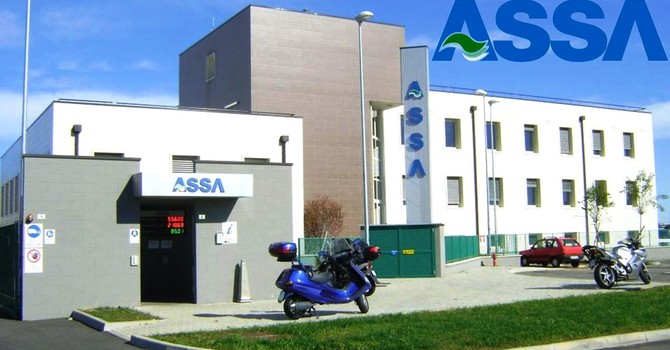 Assa Novara: stop alla vendita dei sacchetti presso il centro di Via Sforzesca