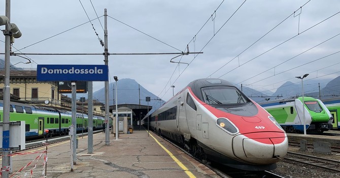 Treni, nuovo stop alla circolazione tra Arona e Domodossola Treni, nuovo stop alla circolazione tra Arona e Domodossola