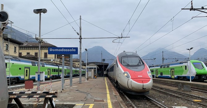 Ottobre nero per chi viaggia in treno: circolazione sospesa per tre fine settimana