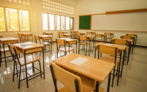 Ultima campanella, inizia l'estate per migliaia di studenti Ultima campanella, inizia l'estate per migliaia di studenti