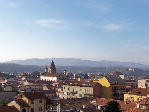 Proseguono le variazioni del traffico durante le Festività nel centro storico di Borgomanero