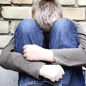 Maltrattamenti in famiglia a Novara: un’app di intelligenza artificiale aiuta un ragazzo a chiedere aiuto