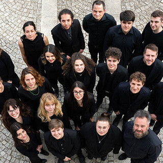 L'associazione Desmòs inaugura il nuovo pianoforte con un concerto a Lesa