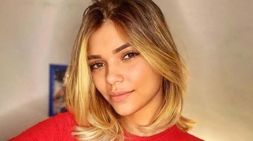 Studentessa dell’Upo scopre di avere un tumore al viso, organizzata una raccolta fondi Studentessa dell’Upo scopre di avere un tumore al viso, organizzata una raccolta fondi