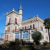 Una immagine del castello di Miasino Una immagine del castello di Miasino