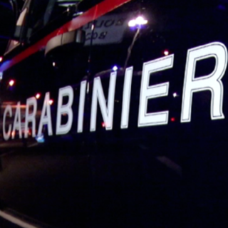 Trecate, esplode il bancomat in pieno centro: ladri in fuga con 20mila euro