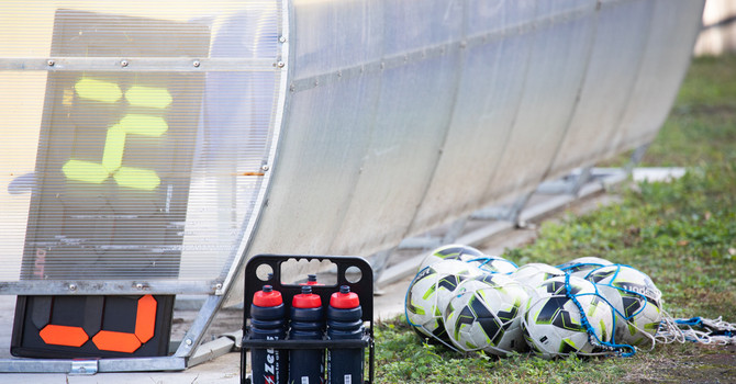 Novara, arredi per la nuova palestra di via Vasari