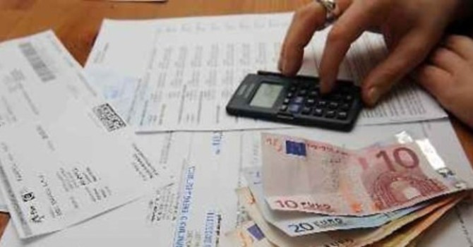 Caro energia, in Piemonte costi in aumento del 7,7%: Confartigianato spinge sulle Cer ma critica i tagli al Pnrr Caro energia, in Piemonte costi in aumento del 7,7%: Confartigianato spinge sulle Cer ma critica i tagli al Pnrr