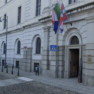 Assorbenti igienici gratis nelle sedi dell’Università del Piemonte Orientale