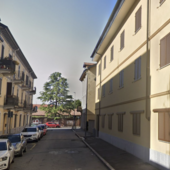 Novara, il M5S denuncia il caldo negli alloggi popolari di via Goito: "Servono interventi urgenti"